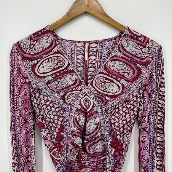 Free People Blouse Women's Size S‎ Purple Long Sleeve V Neck Paisley Wild & Free - Picture 2 of 8